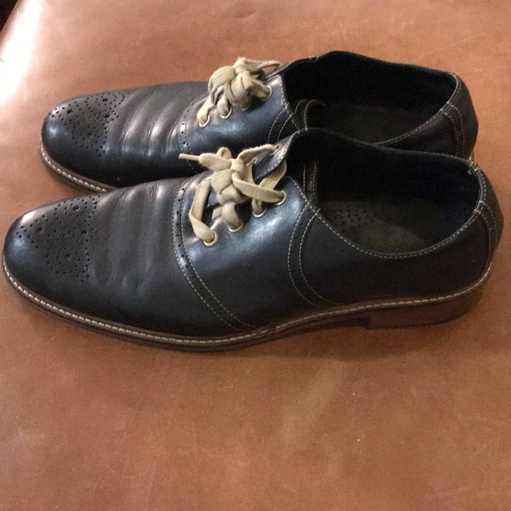 Cole Haan - Picture 3 of 5